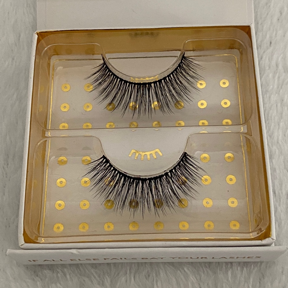 🎉 5 for $25 🎉 Battington False EyeLashes Eye Lashes Monroe 3D Silk BNIB